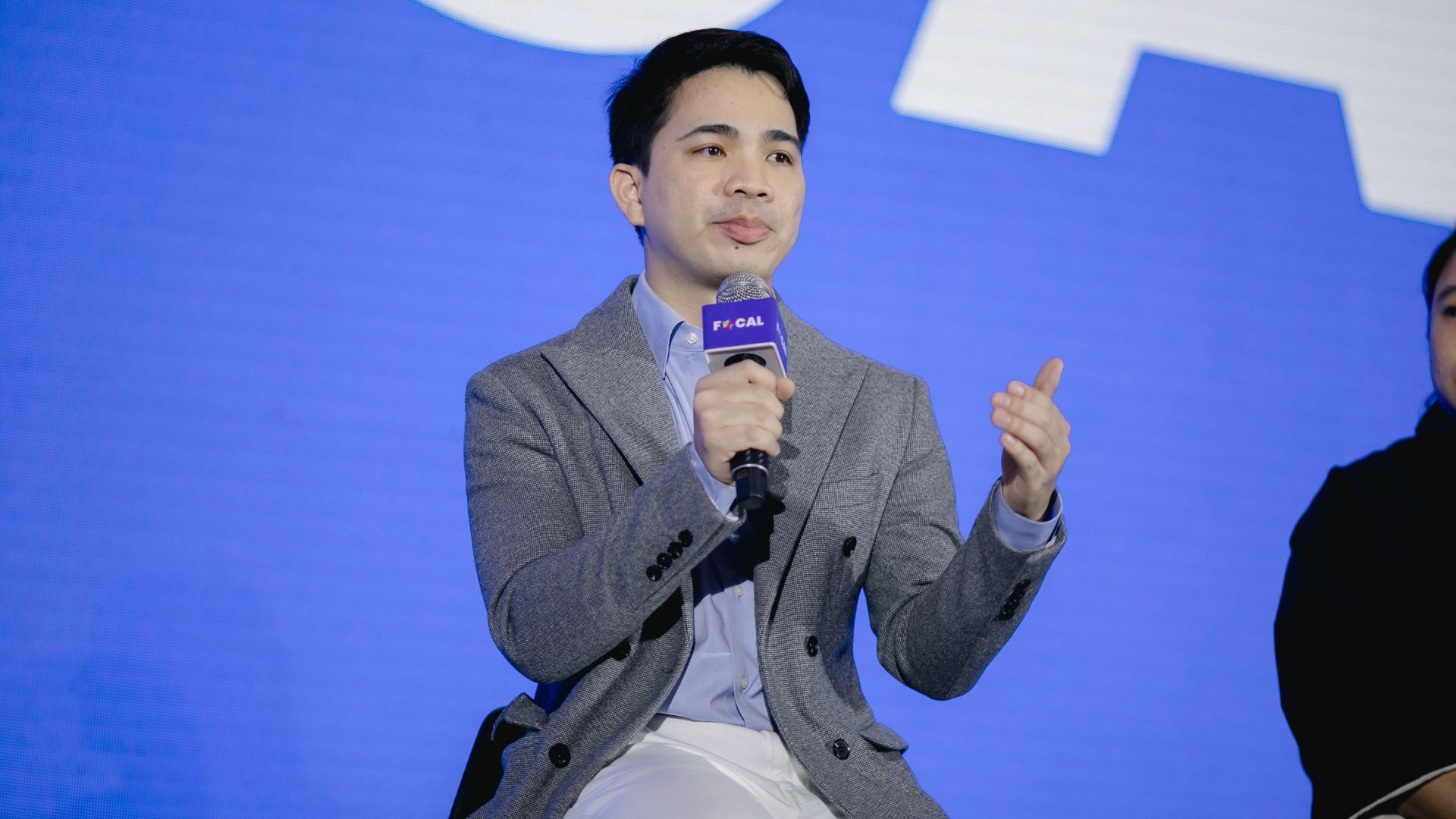 คุณโสภณ แกะทอง ผู้จัดการฝ่ายวางแผนการสื่อสารการตลาดกลุ่มธุรกิจความงามและสุขภาพ ประเทศไทย