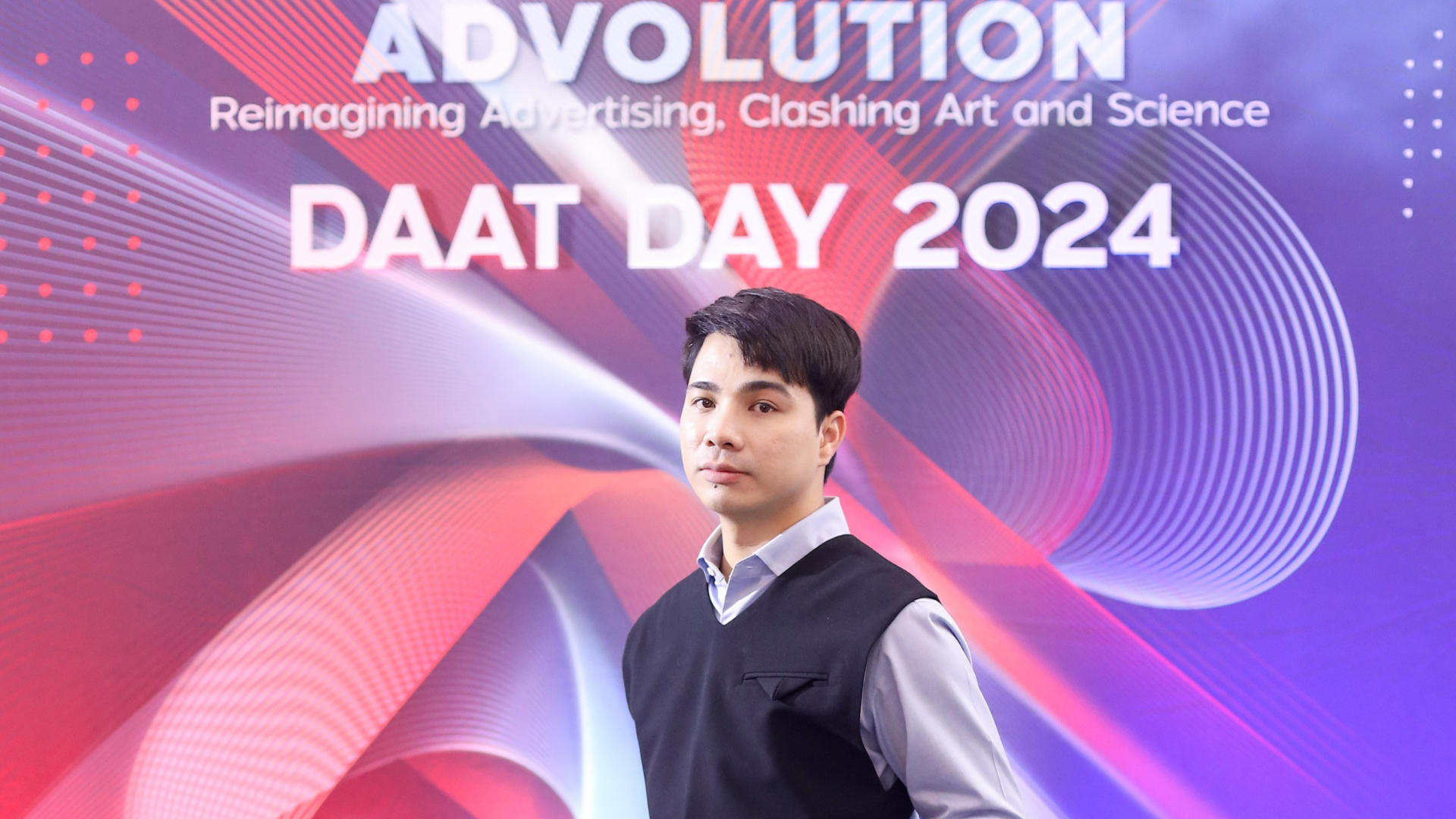 คุณโสภณ แกะทอง ผู้จัดการฝ่ายวางแผนการสื่อสารการตลาดกลุ่มธุรกิจความงามและสุขภาพ ประเทศไทย