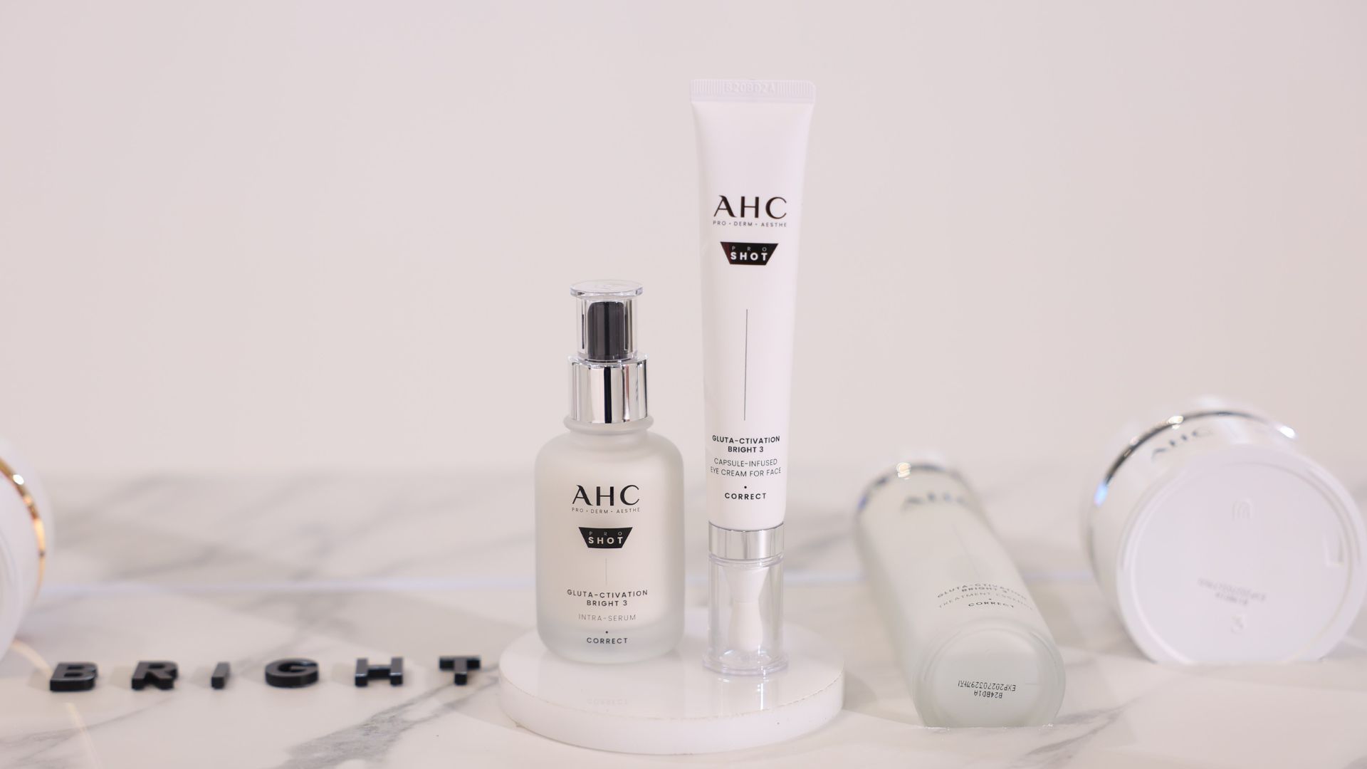 รูปชุดผลิตภัณฑ์ AHC PRO-SHOT Gluta-Ctivation Bright 3