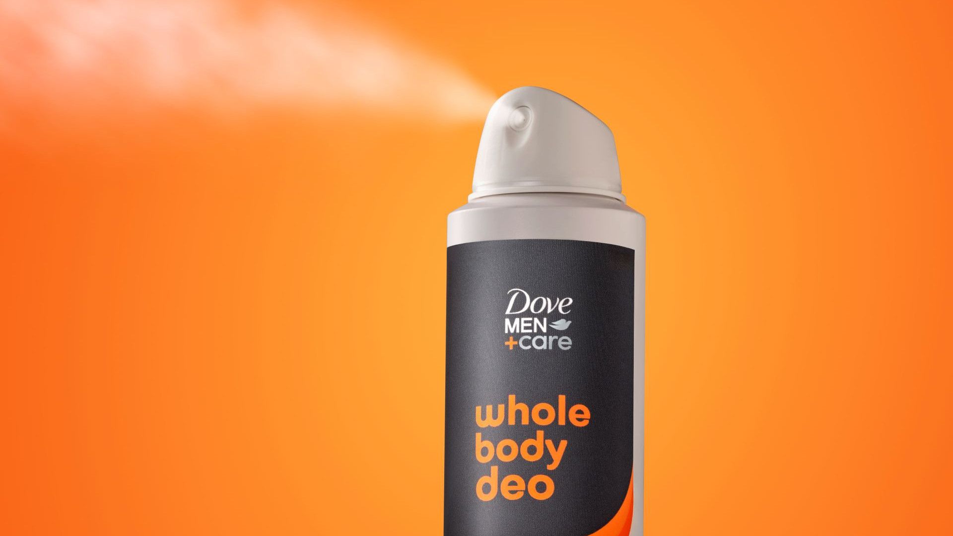 สเปรย์ระงับกลิ่นทั่วร่างกาย Dove Men+Care บนพื้นหลังสีส้ม