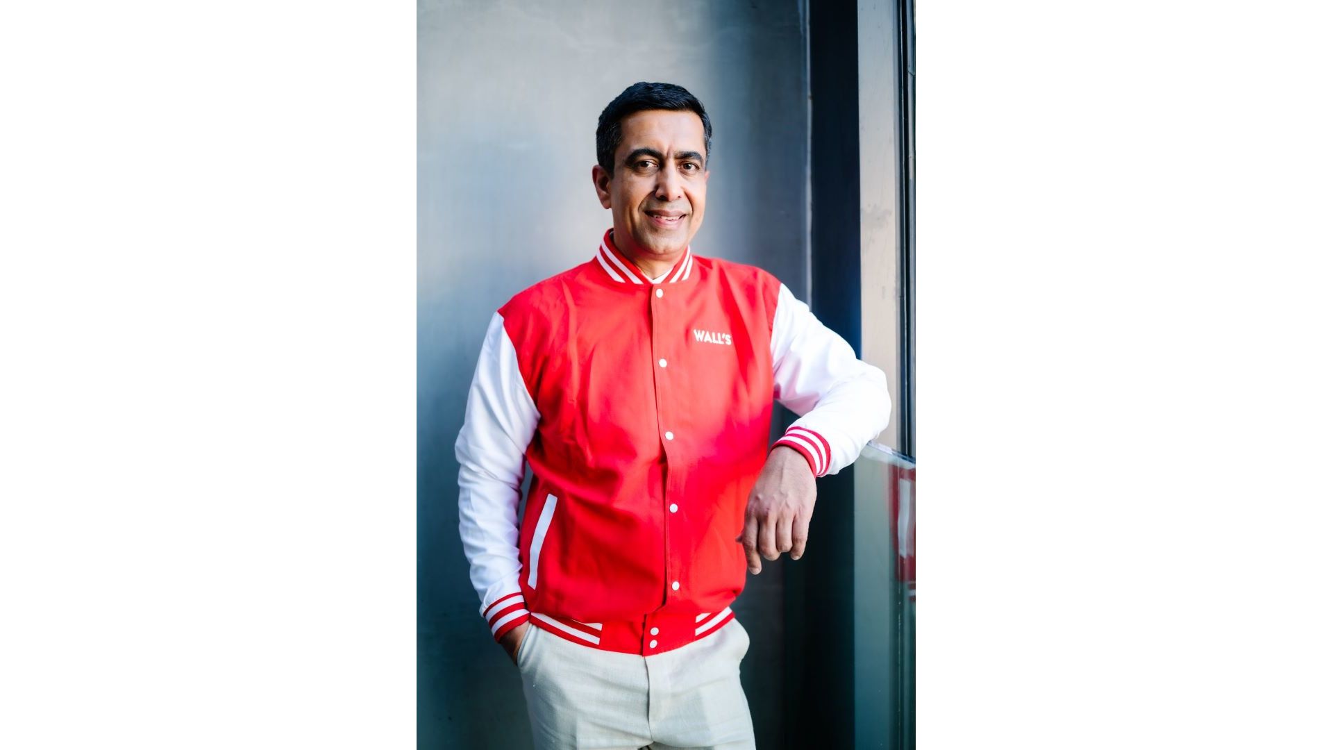 นายสะพัน ชาร์มา ประธานบริหารกลุ่มธุรกิจไอศกรีมประเทศไทยและกลยุทธ์การพัฒนาลูกค้าภูมิภาคเอเชีย