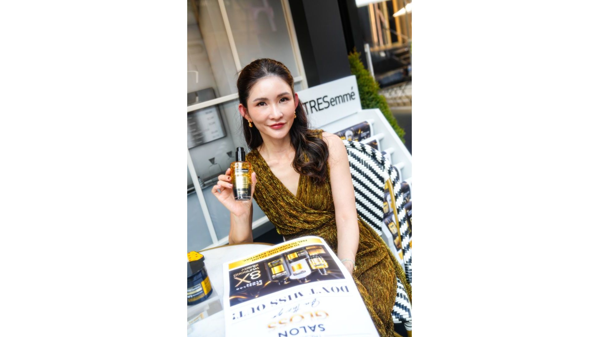 คุณวิชพร คณะพงษา ผู้อำนวยการการตลาดผลิตภัณฑ์ดูแลเส้นผม กลุ่มบริษัท ยูนิลีเวอร์ ประเทศไทย