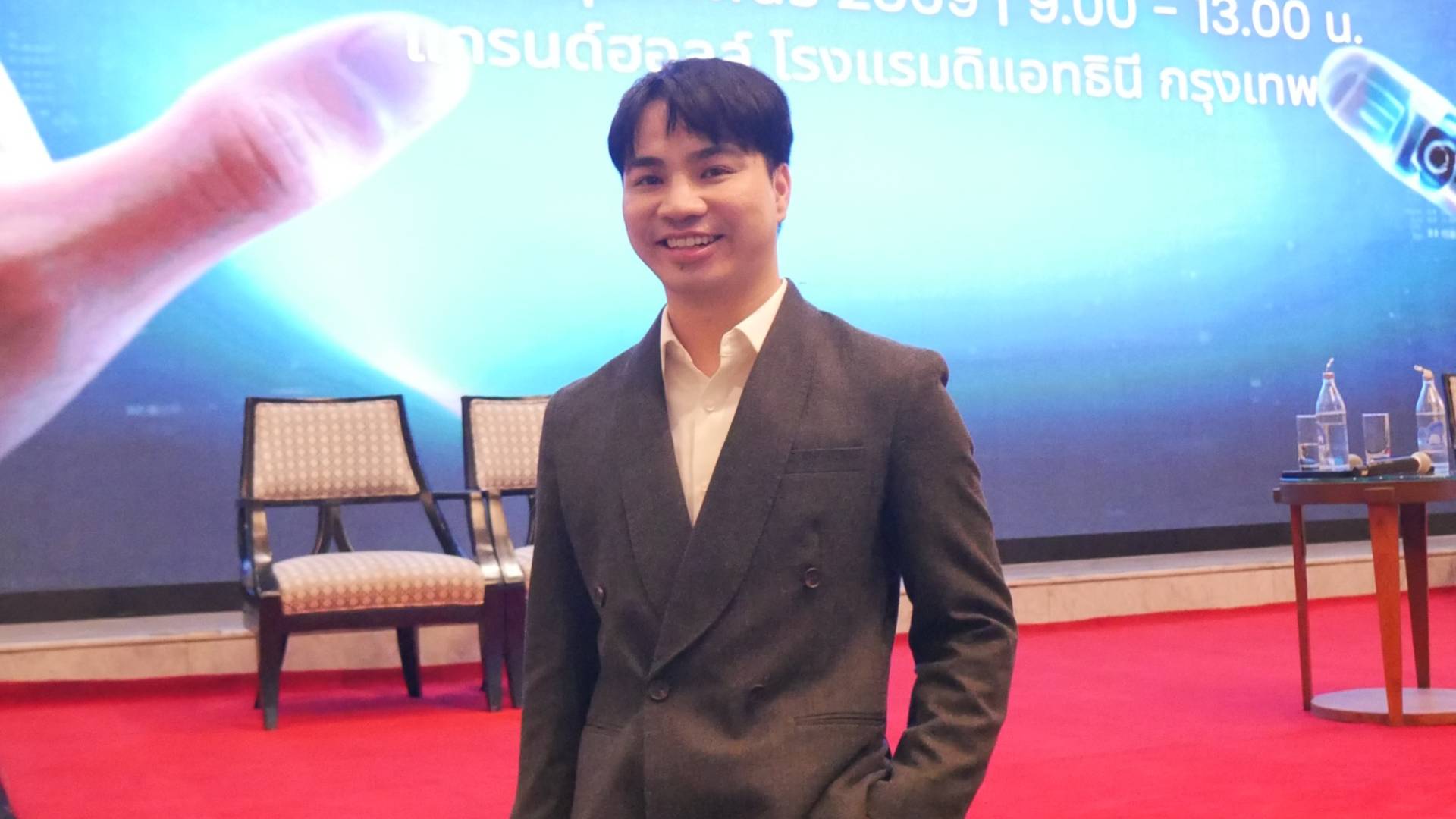 คุณโสภณ แกะทอง Media and Digital Marketing Lead กลุ่มธุรกิจความงามและสุขภาพ บริษัท ยูนิลีเวอร์ ประเทศไทย