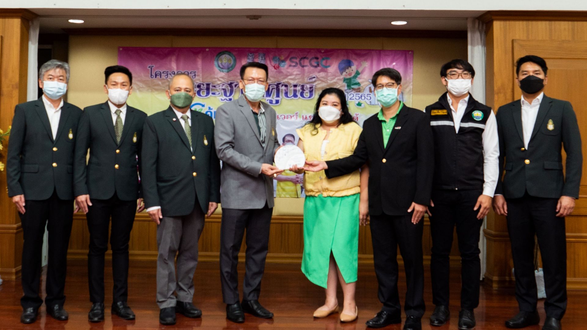 ภาพความร่วมมือของยูนิลีเวอร์ เอสซีจีซี และเทศบาลเมืองใหม่บางบัวทอง