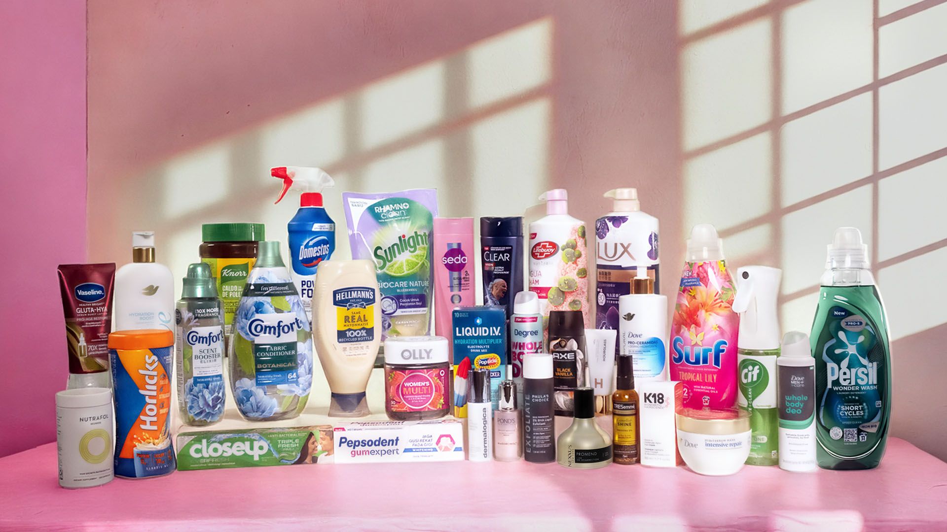 รายชื่อแบรนด์ชั้นนำของยูนิลีเวอร์ ได้แก่ Dove, Liquid I.V., Degree, Vaseline, Persil, Cif, Hellmann’s และ Knorr